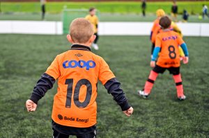 Barne - og ungdomsavdeling. Aspmyra Kunstgress. Fanzone. Fotballspilling. Fanzone 2019.