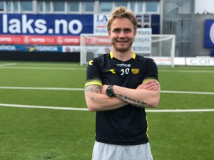Trond Olsen foran målet han satt inn 2-0 mot Tromsø i.