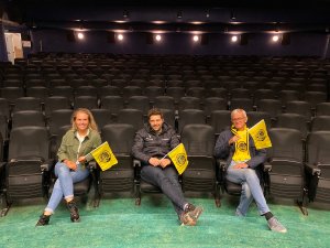 Benedikte Schuitema, Ørjan Heldal og Erik Jørgensen i Fram Kino.