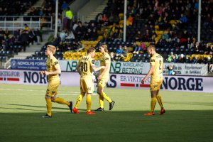 Emil Jonassen, Trond Olsen, Ulrik Saltnes og Marius Lode under kampen mot Strømsgodset.