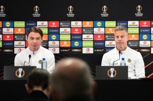 Kjetil Knutsen og Patrick Berg møtte pressen under pressekonferansen før kampen mot Maccabi Tel Aviv. 