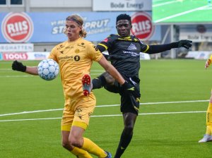 Ulrik Saltnes under kampen på Start.