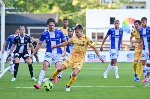 Fredrik André Bjørkan i kampen mot Sarpsborg 08 på Aspmyra Stadion i 2020. 