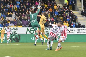 Kristian Fardal Opseth i duell mot TIL på Aspmyra 16. mai 2018.