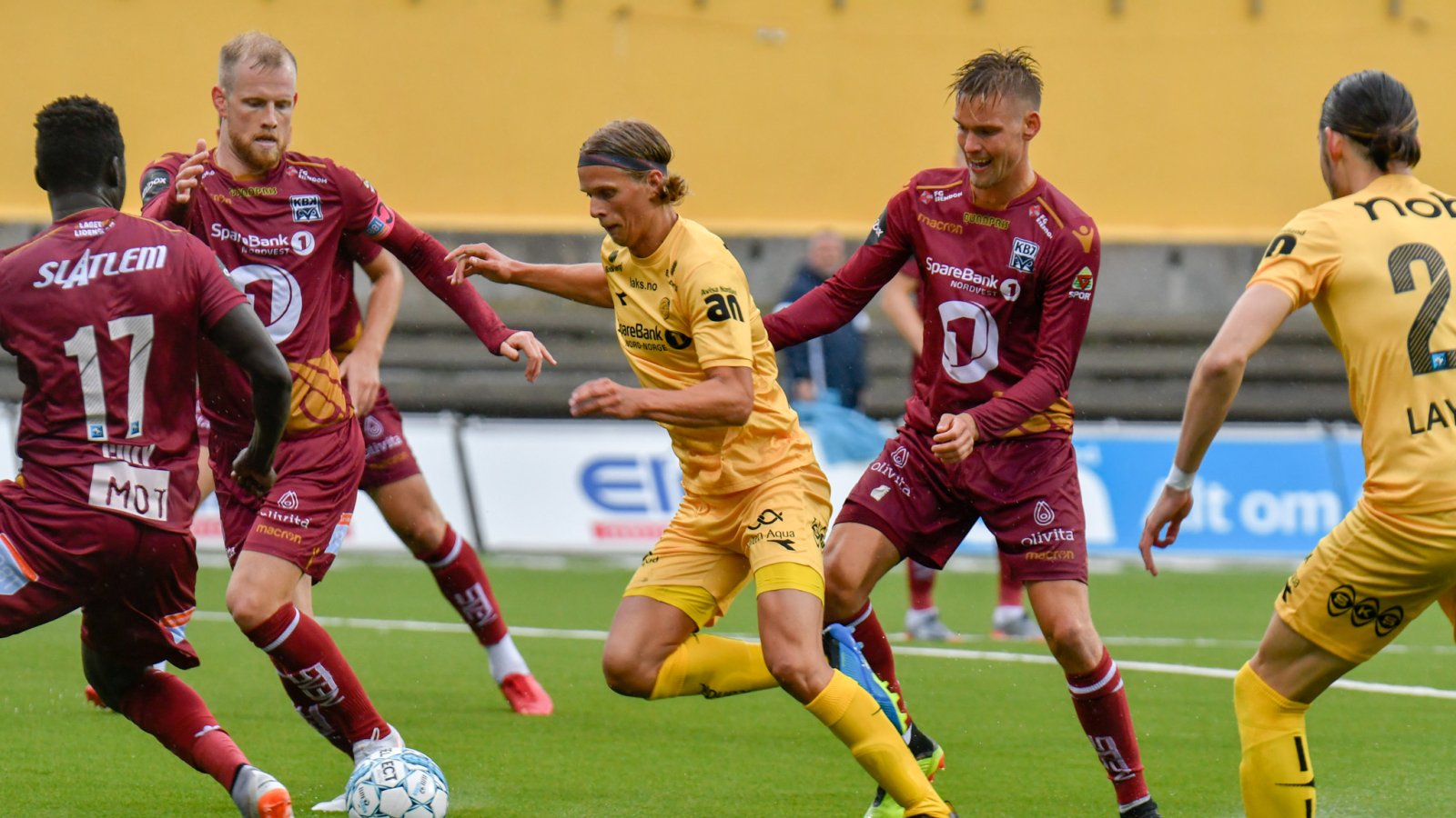 Ulrik Saltnes i aksjon under hjemmekampen mot Kristiansund.