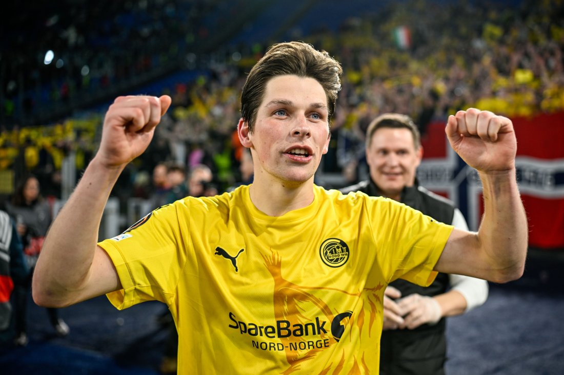 Sondre Brunstad Fet jubler for avansement til semifinalen i Europa League