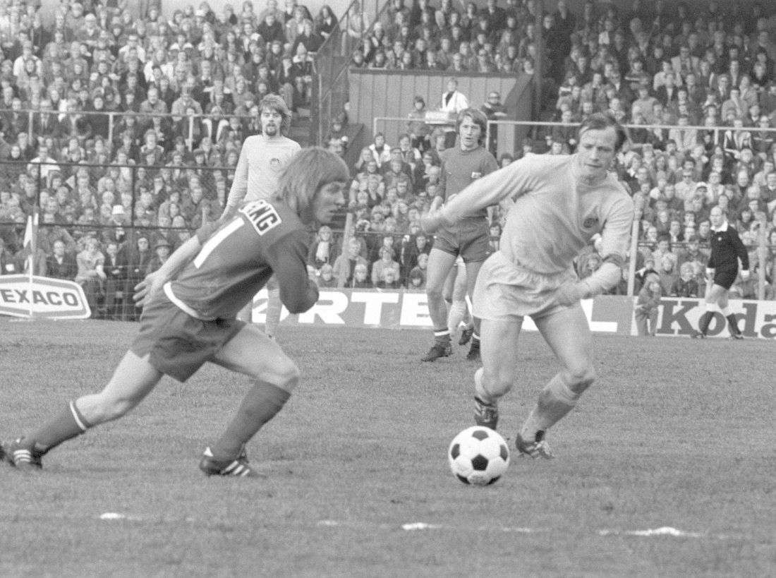 Fotball, cupfinalen Bodø/Glimt - Vard 2-0, Ullevaal Stadion. Harald Berg, B/G (t.h.) i aksjon. Foto NTB / NTB