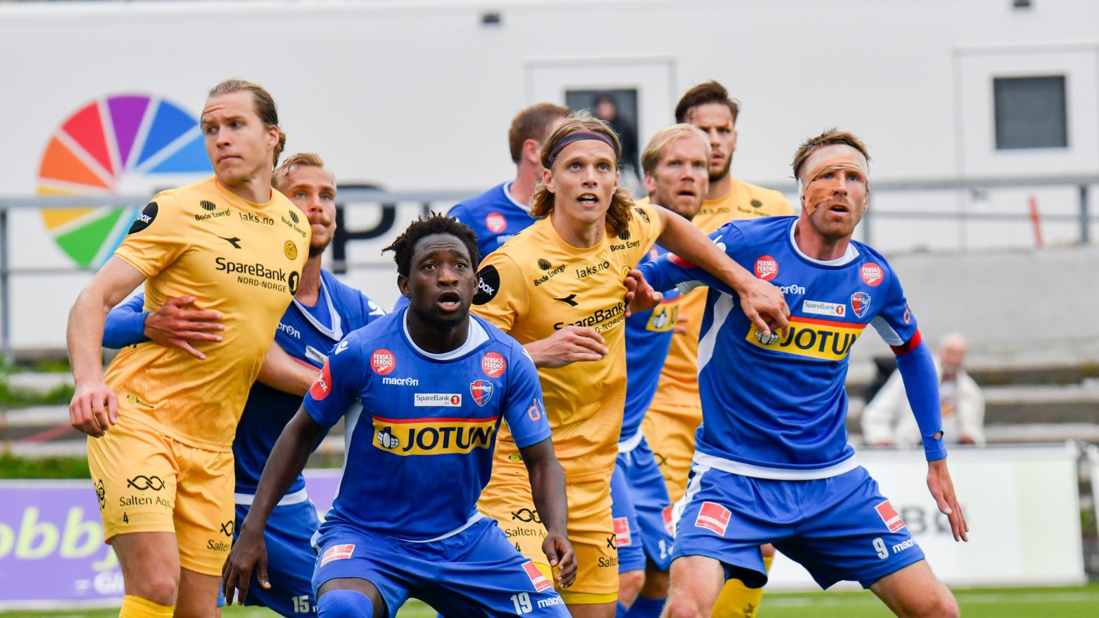 Bodø/Glimt mot Sandefjord hjemme på Aspmyra. Martin Bjørnbak og Ulrik Saltnes.