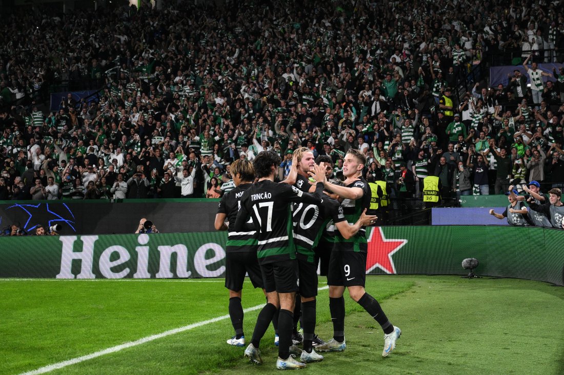 Sportin-spillere feirer scoring mot Manchester City i Champions League i fjor