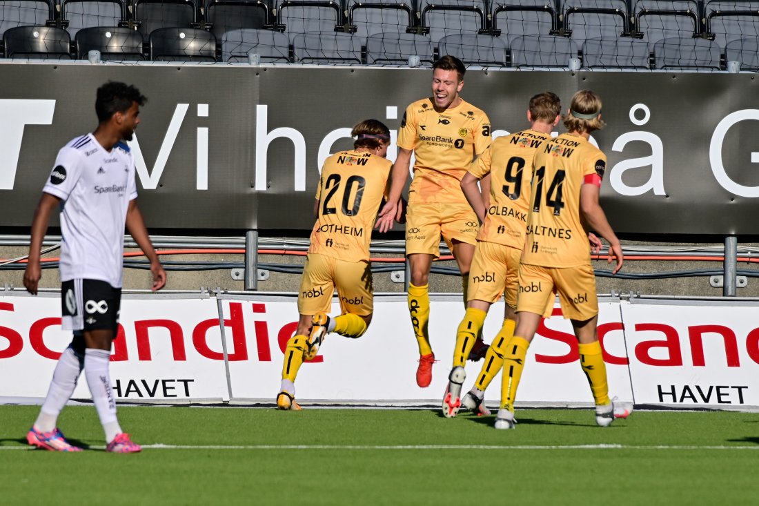 Glimt jubler etter at Erik Botheim sendte Glimt i ledelsen mot RBK på Aspmyra i vår. Foto: Kent Even Grundstad