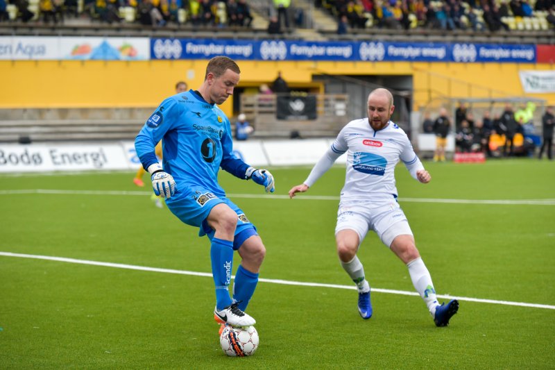 Tidligere Glimt-keeper, Hannes Thor Halldorsons EM-opphold for Island har bidratt til økt omsetning for Glimt. FOTO: Kent Even Grundstad