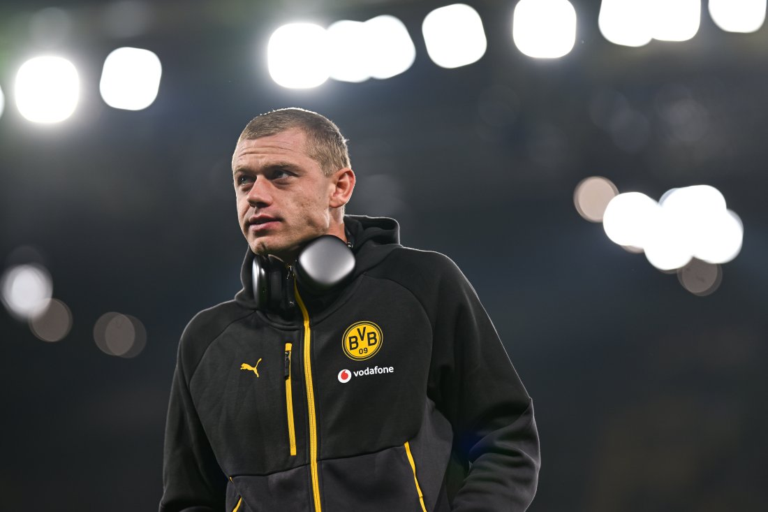 Bildet viser norske Julian Ryerson før kamp. 