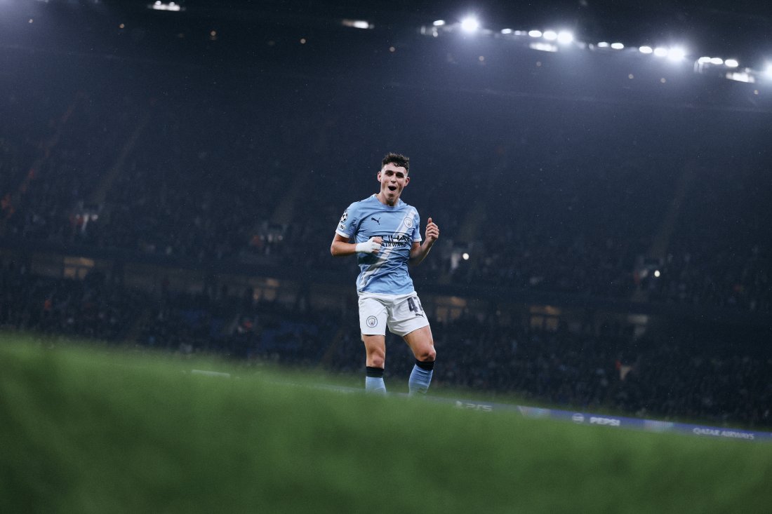 MANCHESTER, ENGLAND - NOVEMBER 05: Phil Foden of Manchester City celebrates his 2nd goal during the UEFA Champions League 2025/26 League Phase MD4 match between Manchester City and Borussia Dortmund at City of Manchester Stadium on November 05, 2025 in Manchester, England. (Photo by Michael Regan - UEFA/UEFA via Getty Images)