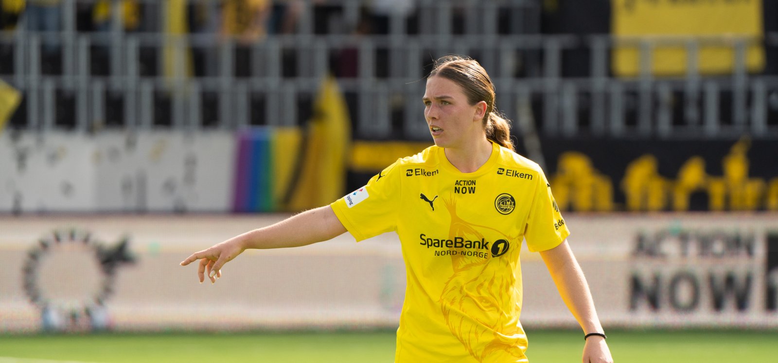 Bildet viser Lærke Hammer fra Glimt Kvinner under kampen mot Viking hjemme på Aspmyra. Kampen endre med årets første tap for kvinnene.