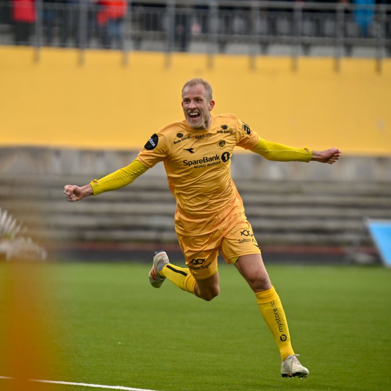 Vegard Leikvoll Moberg scoret en nydelig scoring fra rundt 35 meter i dagens internkamp. Foto: Kent Even Grundstad