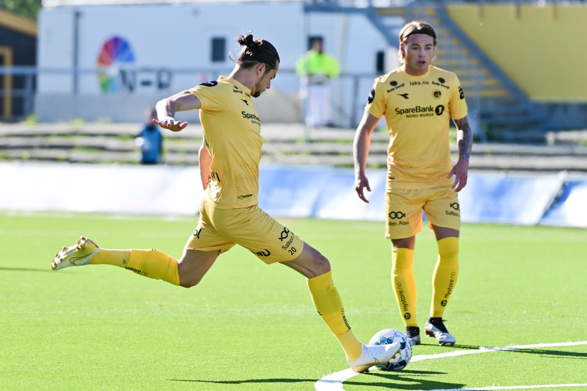 Amor Layouni og Patrick Berg under kampen mot Strømsgodset.
