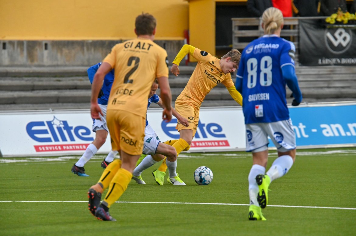 Jens Petter Hauge kom ut under andre omgang av kampen mot Sarpsborg 08.