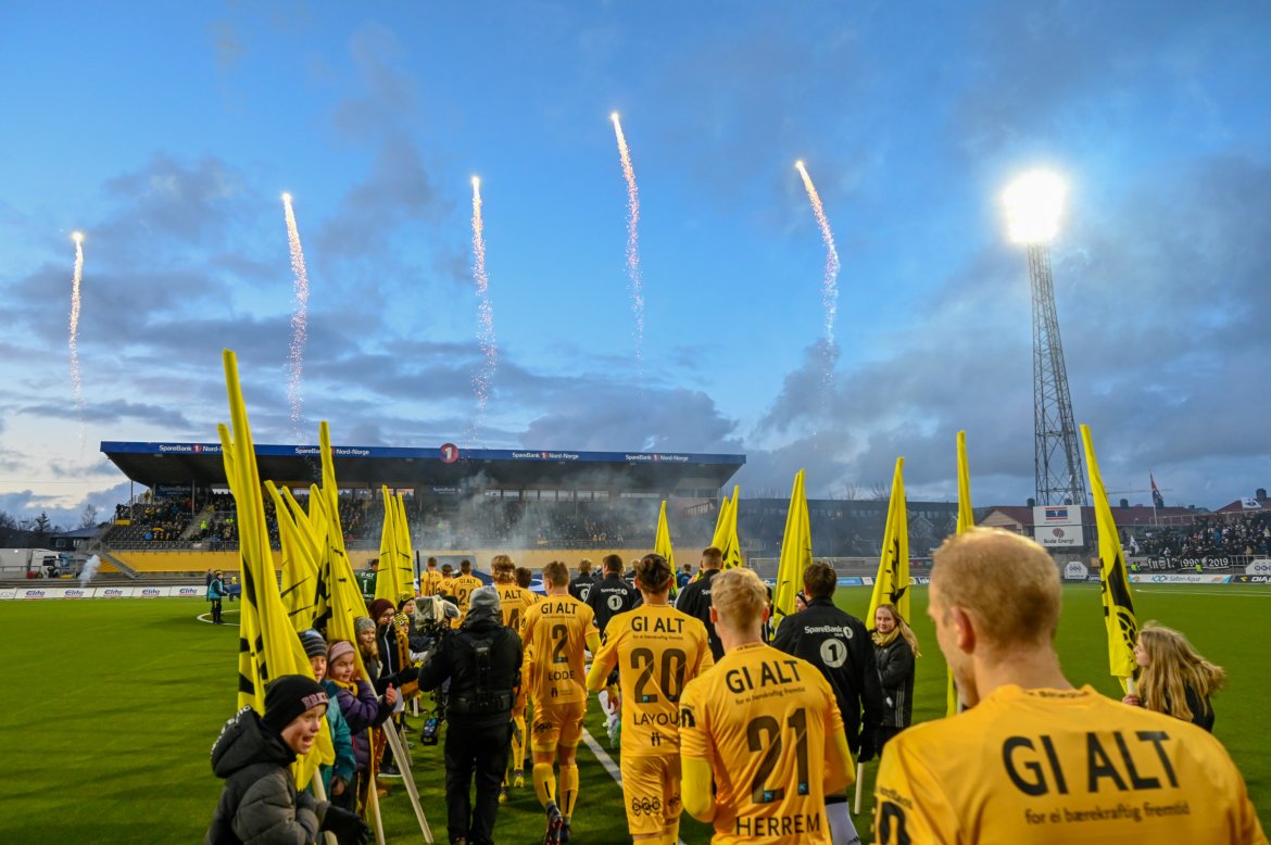 Bodø/Glimt klare til å spille kamp mot Rosenborg. Fyrverkeri for å åpne serien på ordentlig vis.
