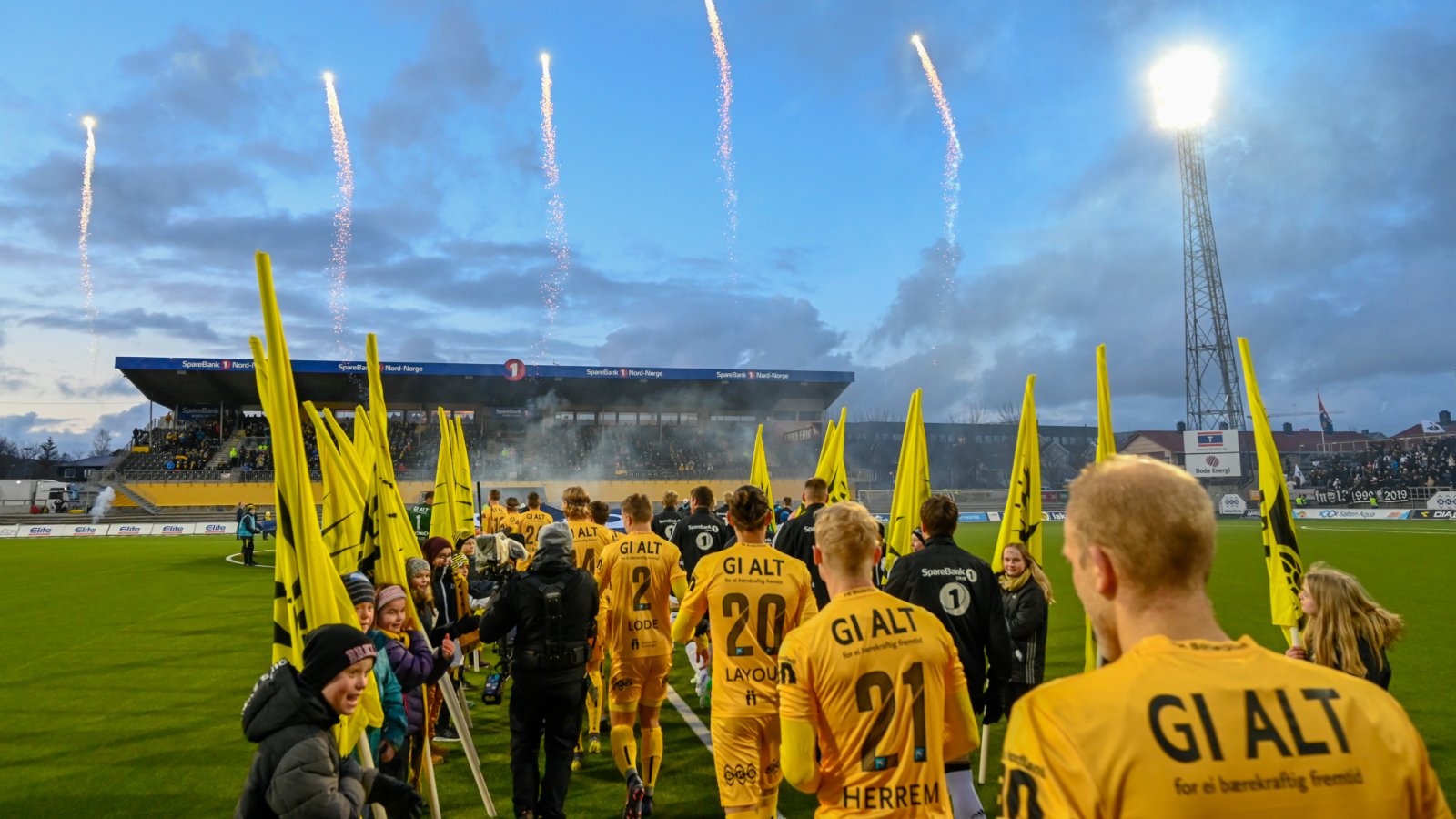 Bodø/Glimt klare til å spille kamp mot Rosenborg. Fyrverkeri for å åpne serien på ordentlig vis. 