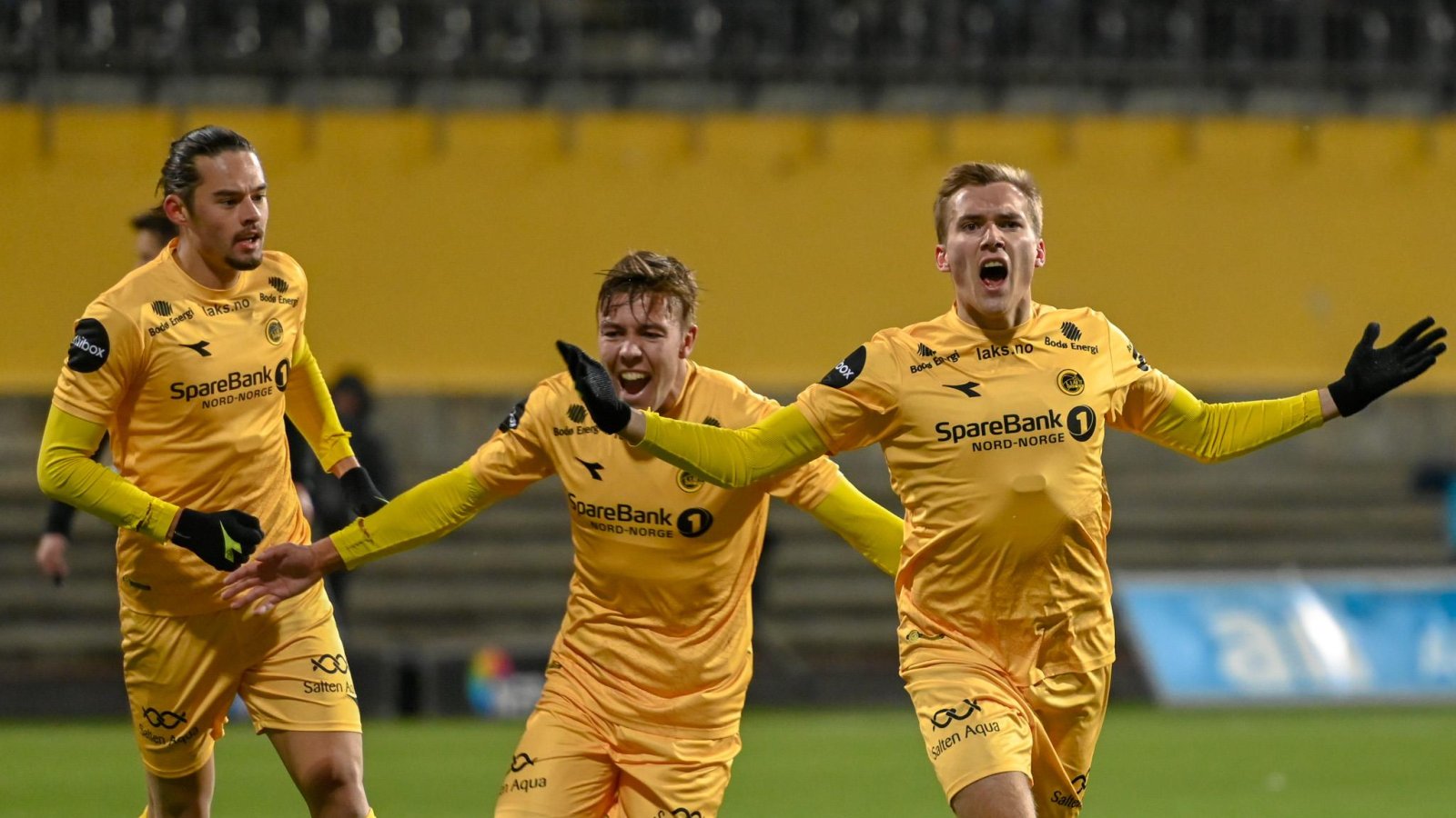 Amor Layouni, Fredrik André Bjørkan, Morten Konradsen etter seieren mot Rosenborg. 