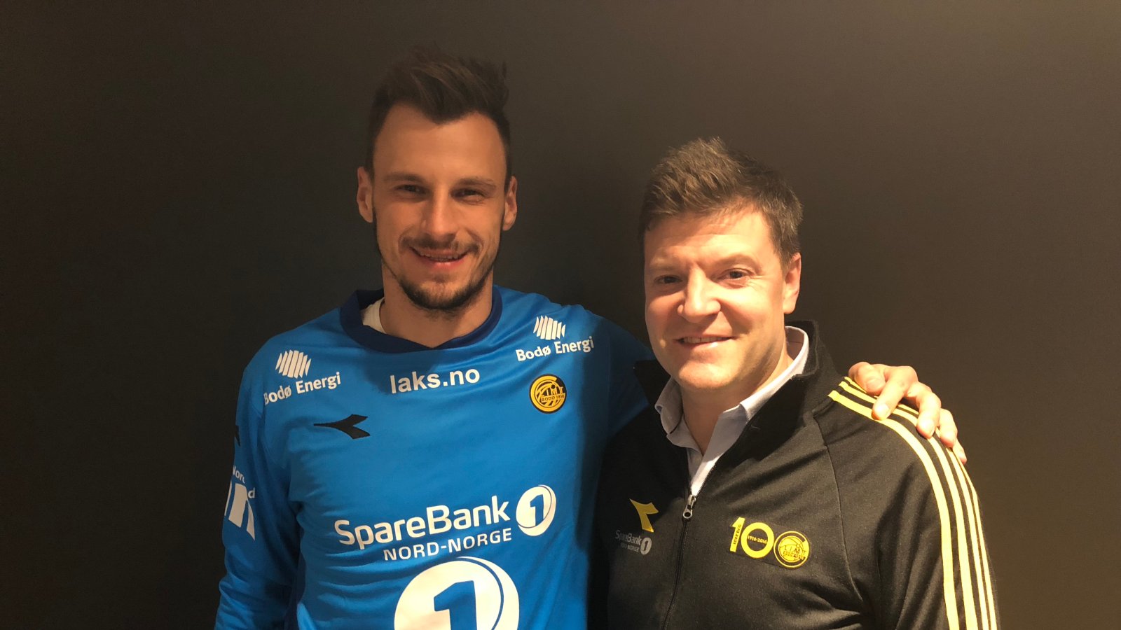 Zoran Popovic og Aasmund BJørkan er fornøyde med signering.
