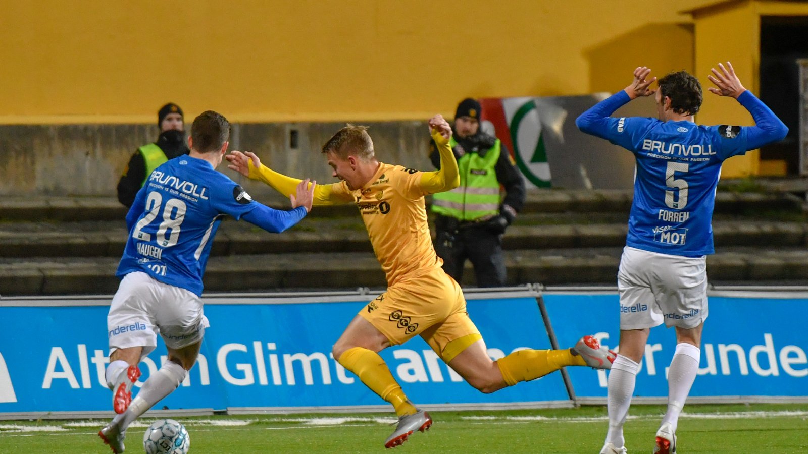 Kristian Fardal Opseth under hjemmekampen mot Molde som endte med 0-1 tap. 