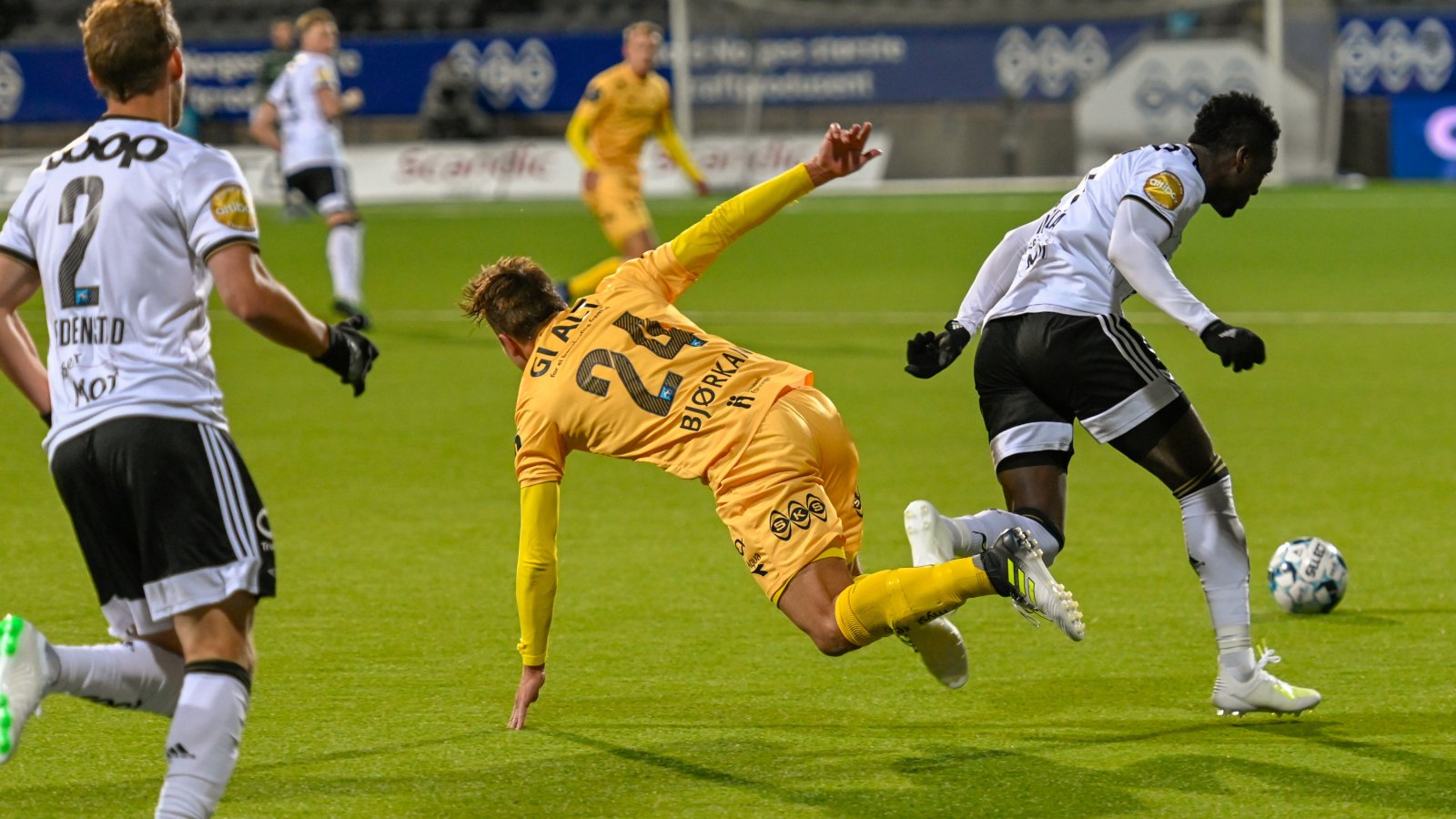 Fredrik André Bjørkan i kampen mot Rosenborg på Aspmyra 2019. 