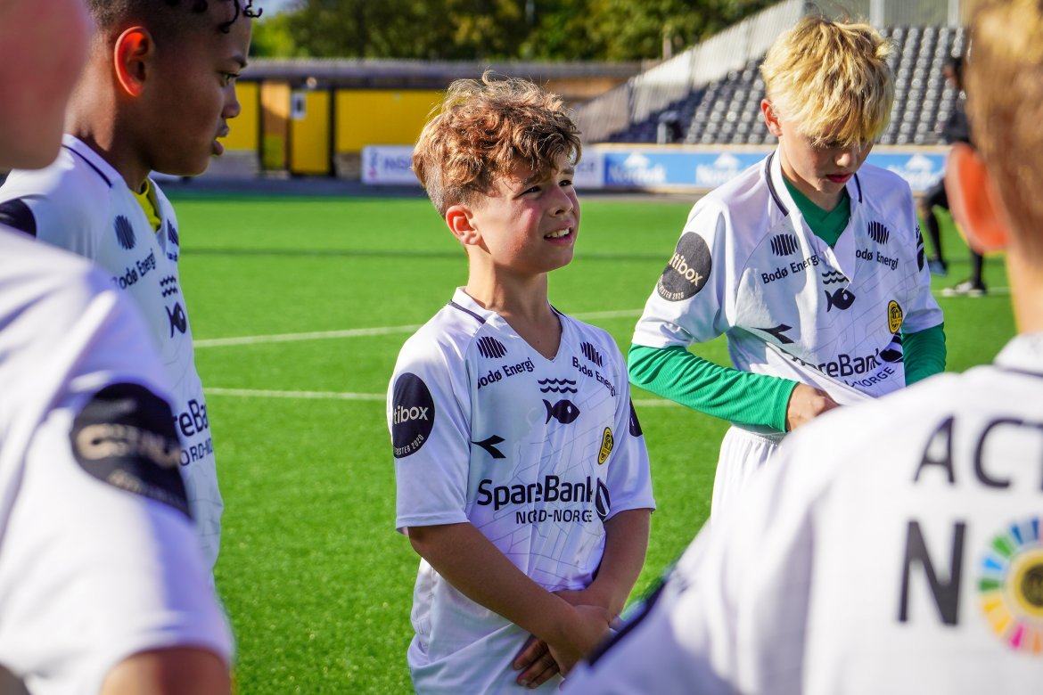 Romario Franco Remmen under Salten Aqua-samling på Aspmyra 2022. Salten Aqua talentsamling.